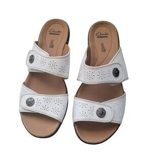 Clarks Collection Leisa Zeme White Two Straps Sandals Size 9M NWOB 32726-2872